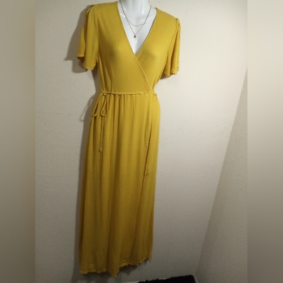 Lulu's Yellow Flutter Sleeve Maxi Gown - Picture 8 of 9